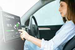 ��ȷ����أ��ִ��綯������Ч���еġ���ʯ��