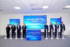 �����ܵ���Խ��BOE������������ǰ�����й�������8.6��AMOLED�����ߣ�����ȫ���гߴ�OLED�߶˻�ȫ����̱�