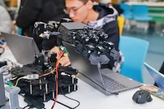 安路科技拟募资12.62亿元，加码高端FPGA芯片研发与产业化