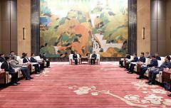 �ŷ�ɽʵ����Я������ơ�о�����ɹ���Micro��LED��������