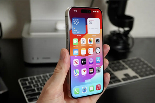 传苹果iPhone 18 Pro OLED屏将完全由韩系面板厂供应商